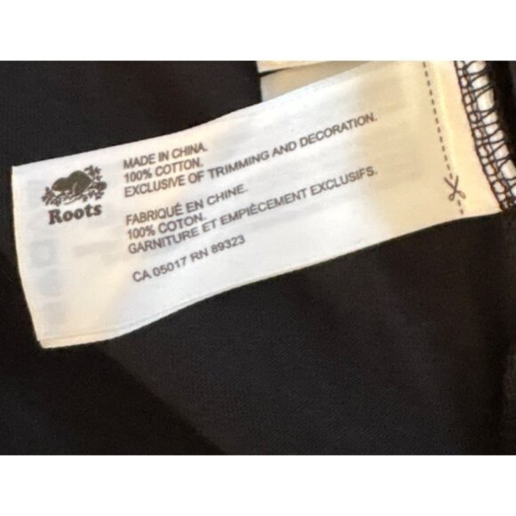 Roots Mens XL Black Beaver wearing Hocky Helmet Long-Sleeve T-Shirt 100% Cotton - Picture 4 of 6